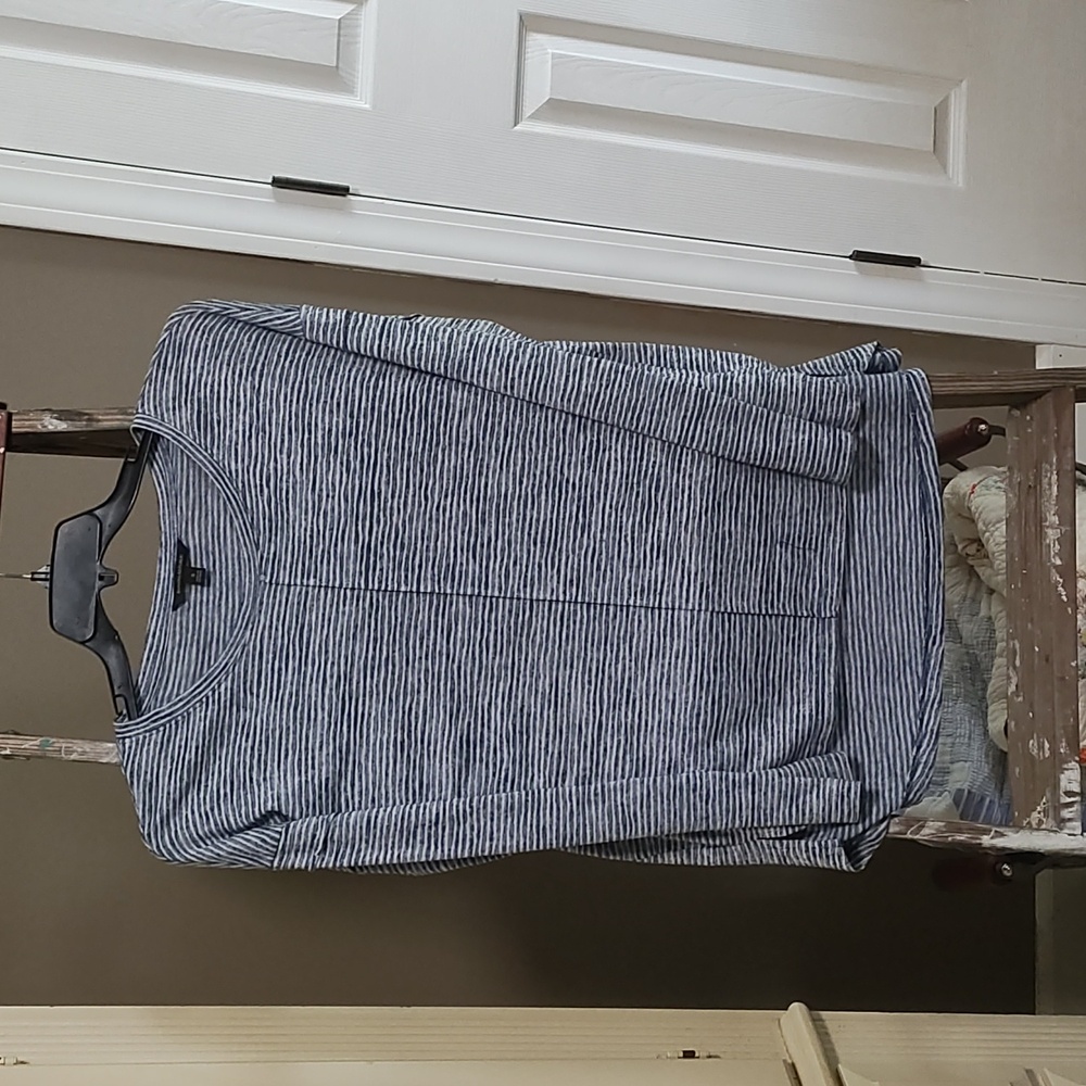 Banana Republic blue stripe top
